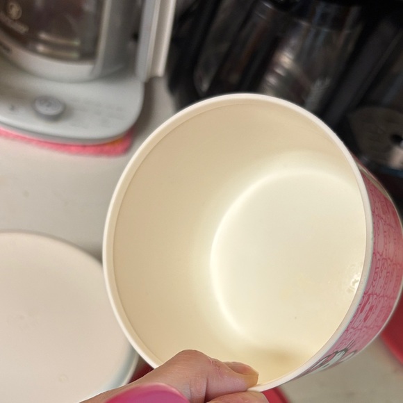 Hello Kitty Nested Tupperware Containers - Picture 10 of 13